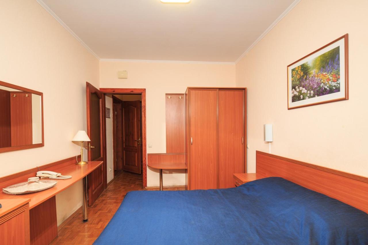 Zhayvir Otel Kiev Dış mekan fotoğraf