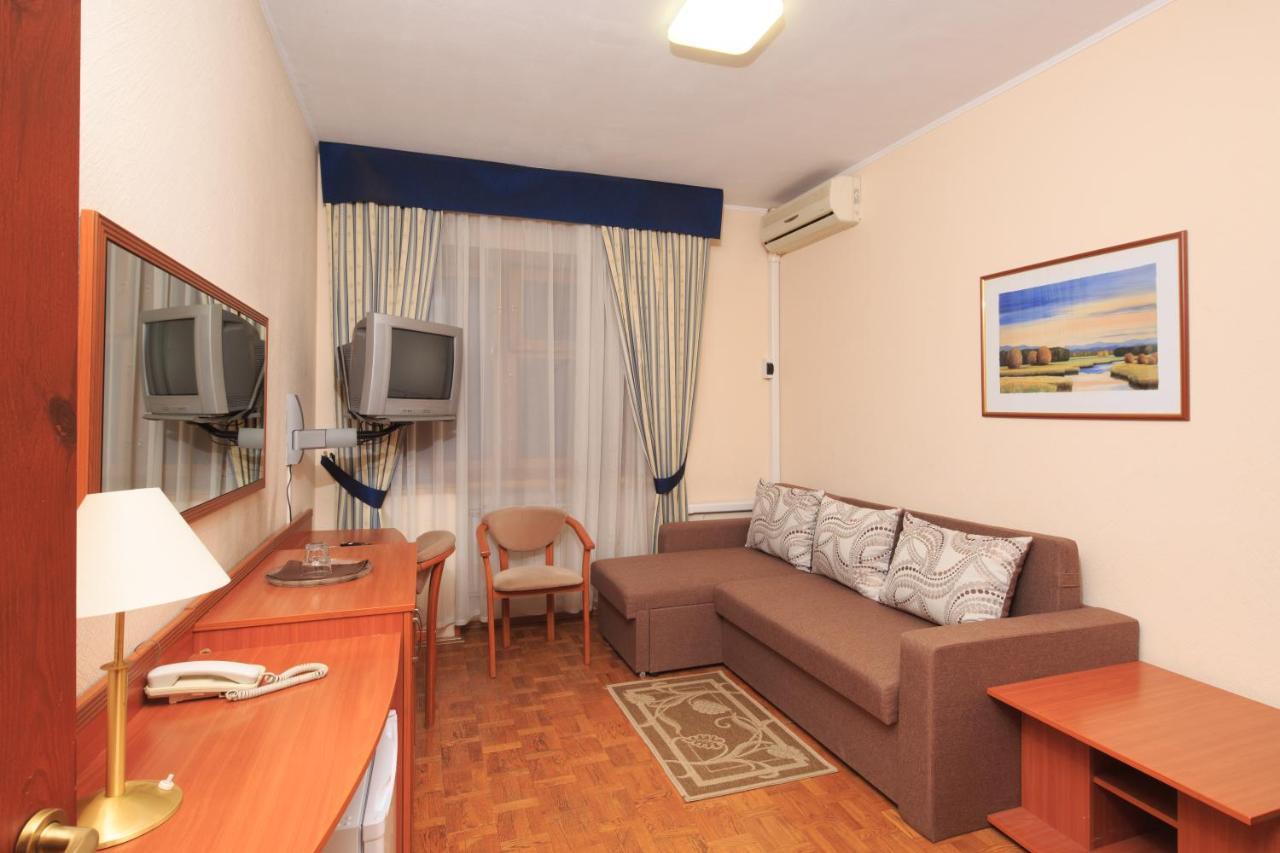 Zhayvir Otel Kiev Dış mekan fotoğraf