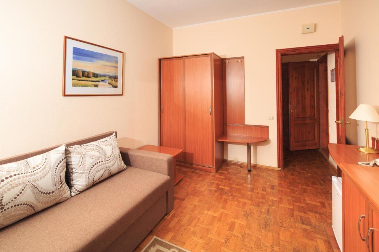 Zhayvir Otel Kiev Dış mekan fotoğraf