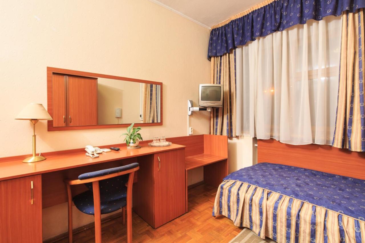 Zhayvir Otel Kiev Dış mekan fotoğraf